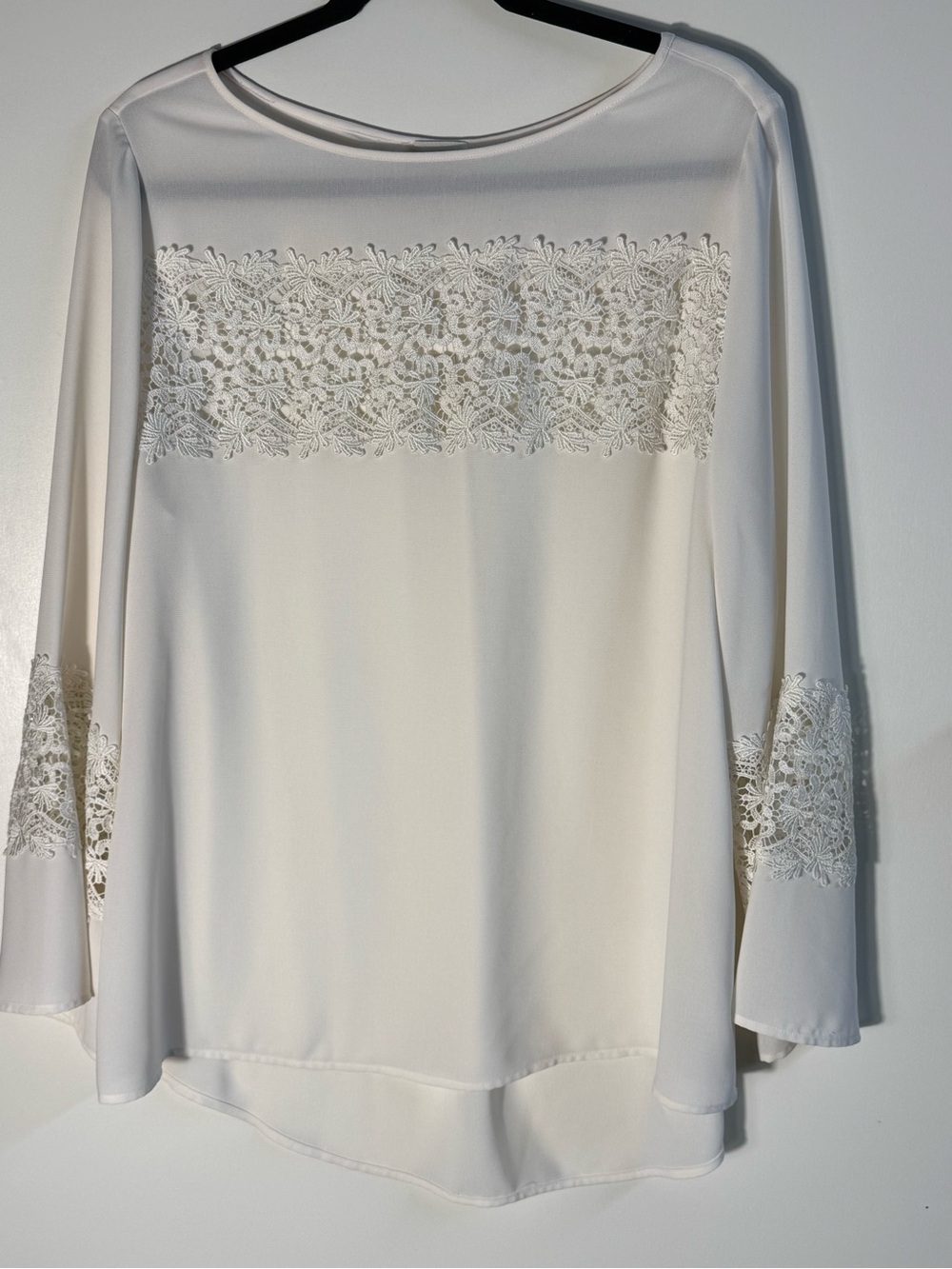 Chico's Size 2 Cream Lace-Panel Long Sleeve Blouse